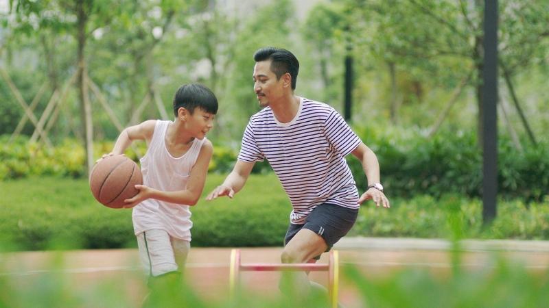 Hình ảnh minh họa sức khỏe toàn diện bao gồm dinh dưỡng, tập luyện, ngủ đủ giấc, và tinh thần thoải mái cho người cao 1m50
